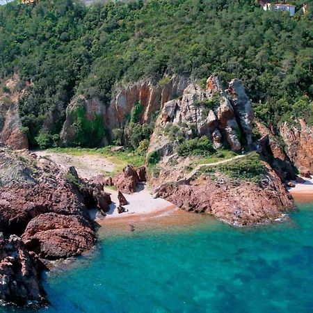 Rez De Jardin Au Calme Et Proche Mer มองเดอลิเยอลานาปูล ภายนอก รูปภาพ