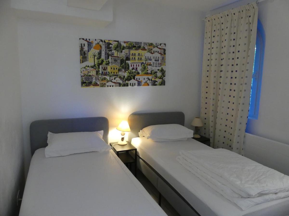Rez De Jardin Au Calme Et Proche Mer มองเดอลิเยอลานาปูล ภายนอก รูปภาพ
